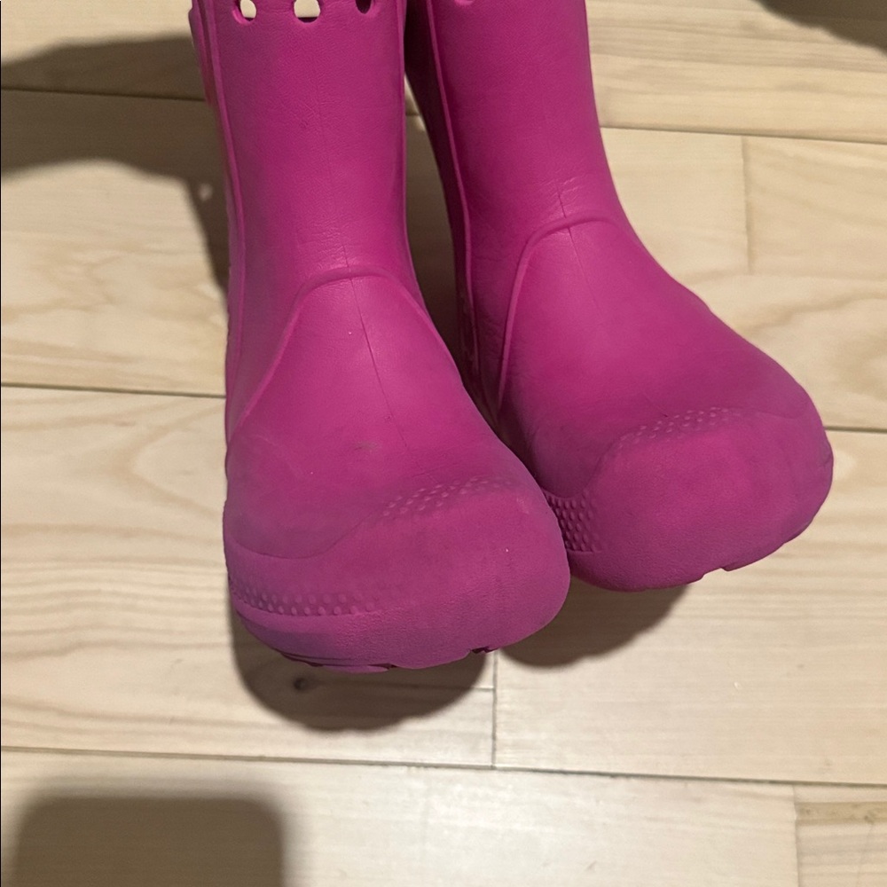 Crocs Pink Boots Size 9 - Picture 8 of 8